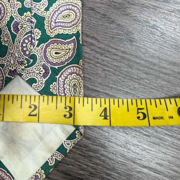 Polo Ralph Lauren Green w/ Purple & White Paisley Linen Tie - Picture 6 of 6